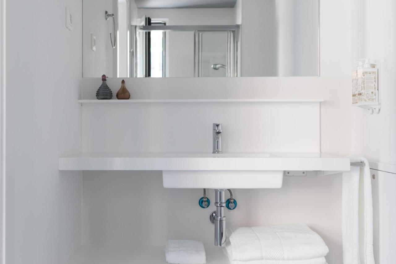 Apartamentos Las Torres Мадрид Екстериор снимка