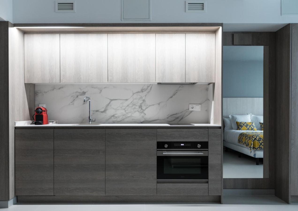 Apartamentos Las Torres Мадрид Екстериор снимка