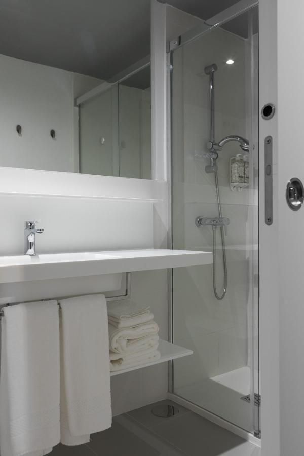 Apartamentos Las Torres Мадрид Екстериор снимка