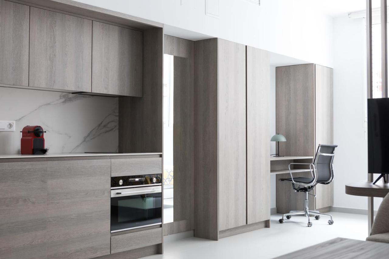 Apartamentos Las Torres Мадрид Екстериор снимка