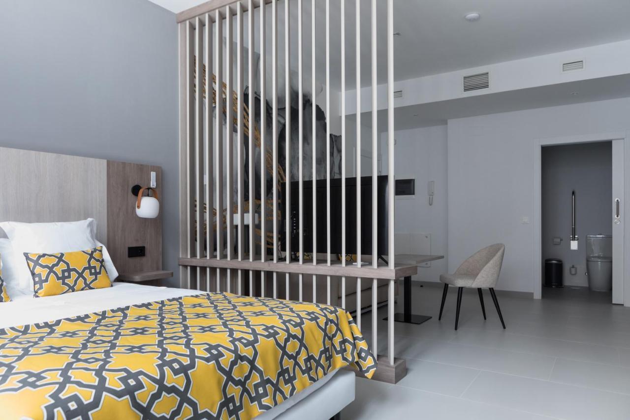 Apartamentos Las Torres Мадрид Екстериор снимка