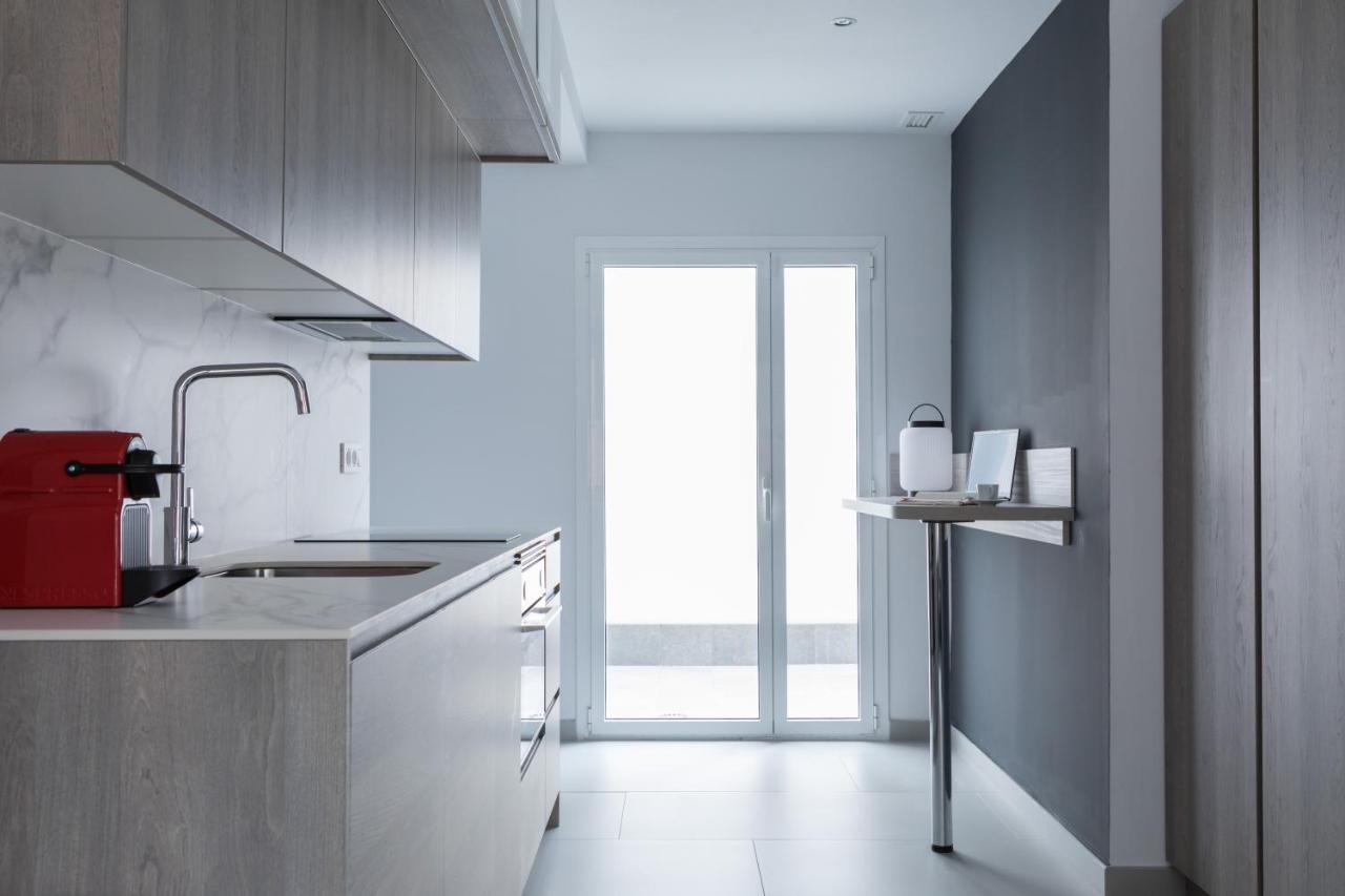 Apartamentos Las Torres Мадрид Екстериор снимка