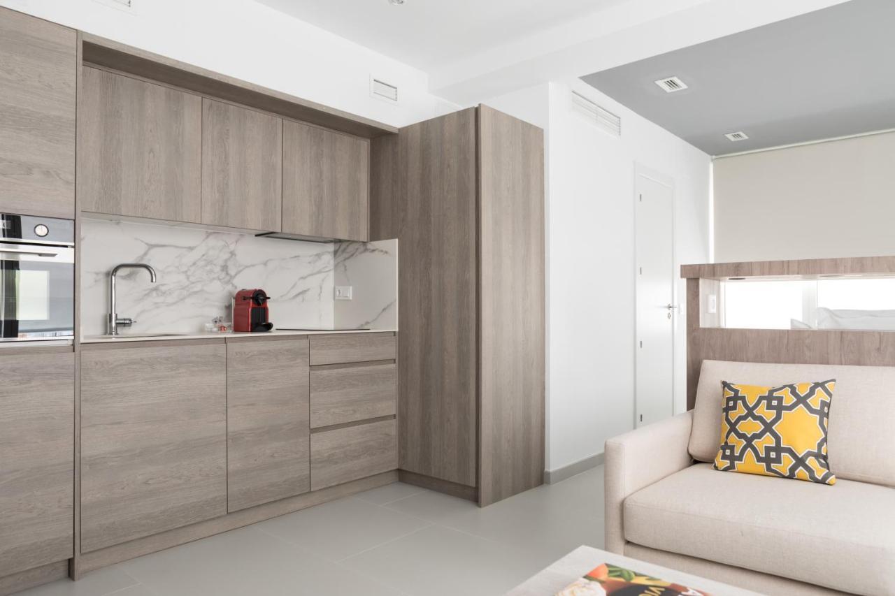 Apartamentos Las Torres Мадрид Екстериор снимка